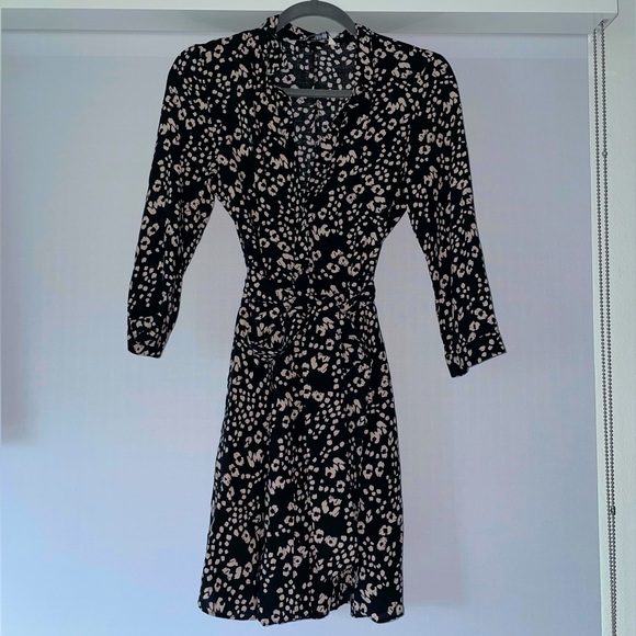 Zara Dresses & Skirts - New Zara dress